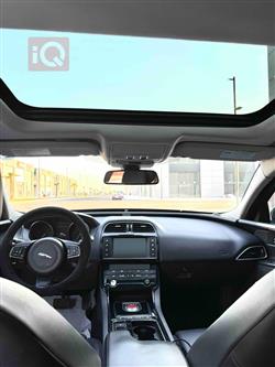 جاگوار XE